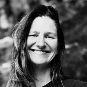 Claire, professeure de guitare